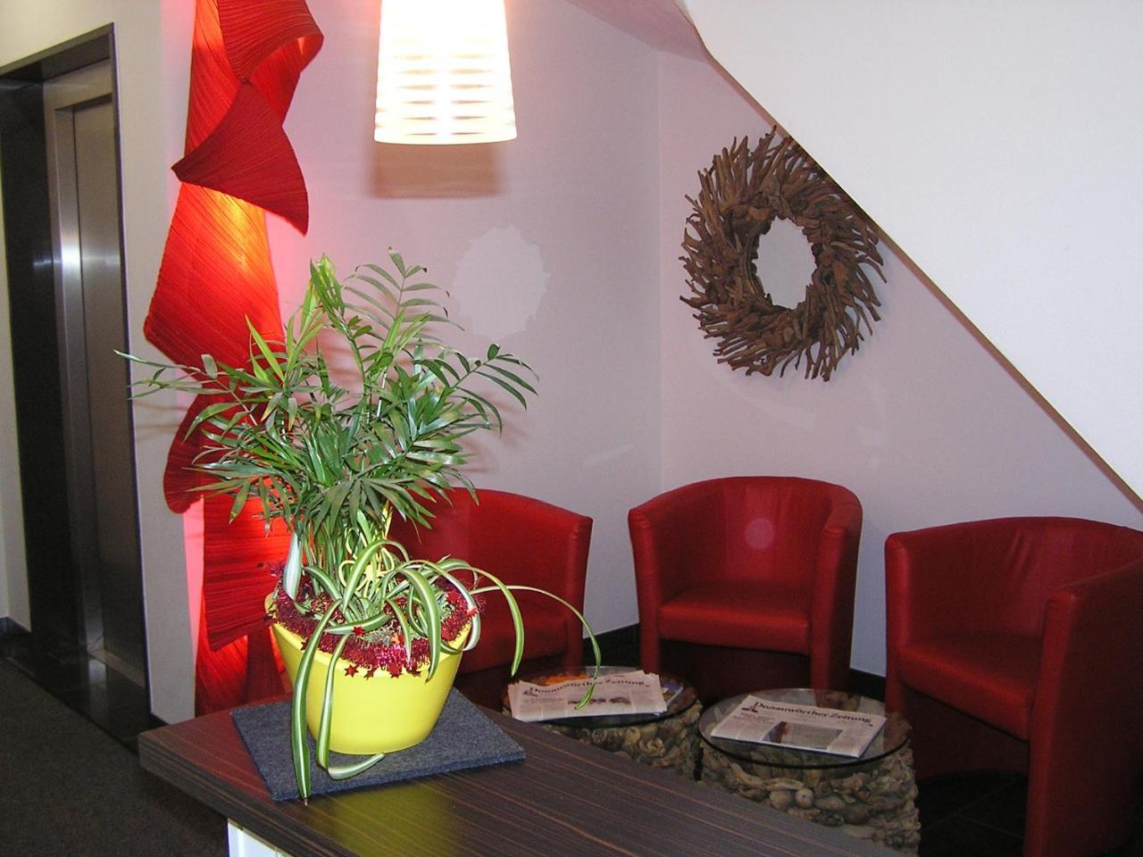 Hotel Zur Promenade Donauwörth 외부 사진