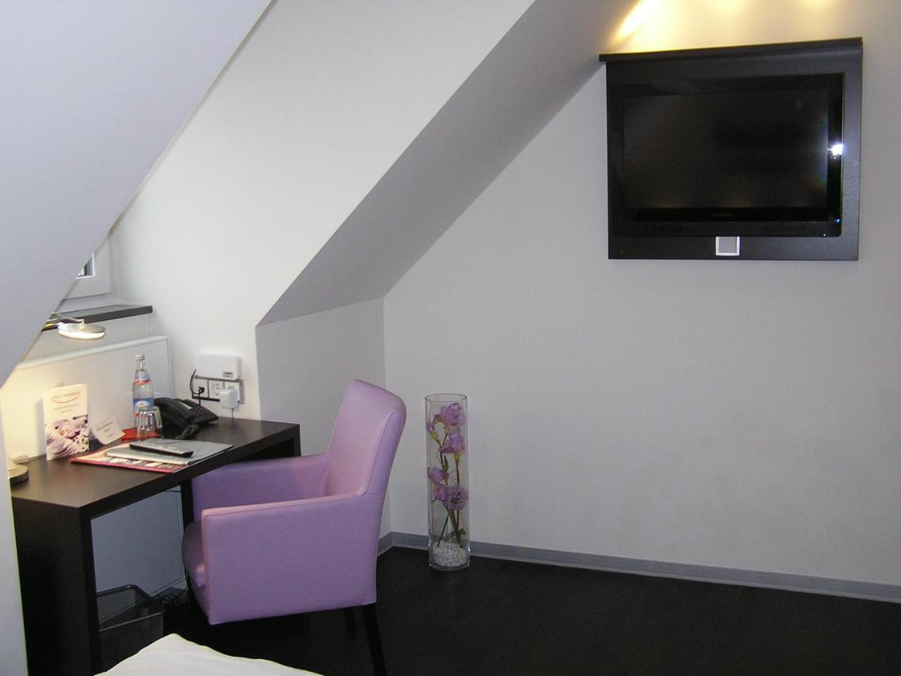 Hotel Zur Promenade Donauwörth 외부 사진