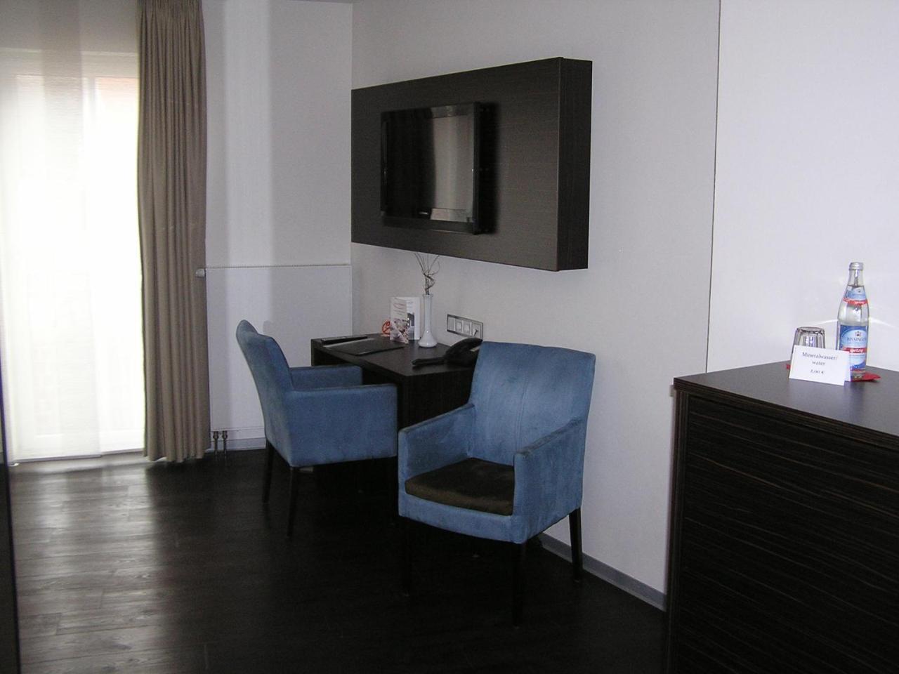 Hotel Zur Promenade Donauwörth 외부 사진